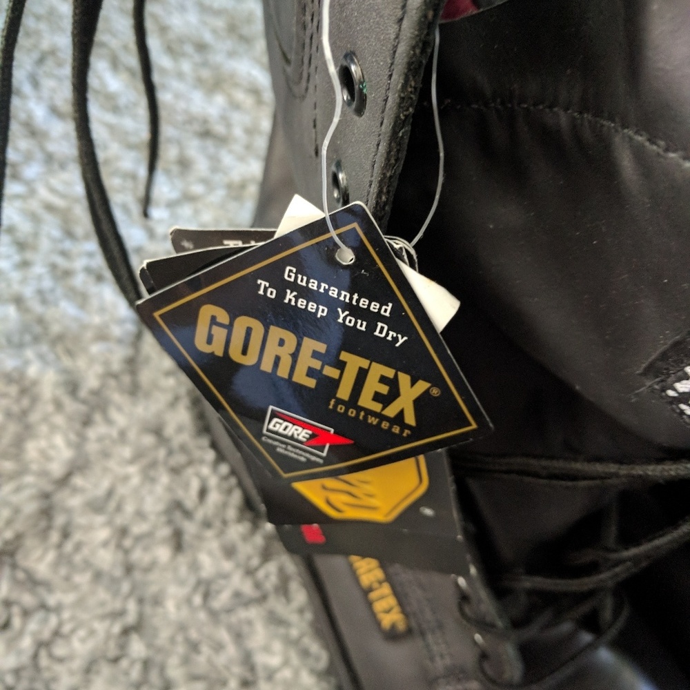 Men's Gore-Tex Boots, Size 10.5, NWT